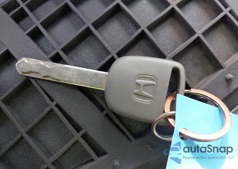 2009 Honda Civic Hybrid from USA, damaged, VIN JHMFA36279S013796